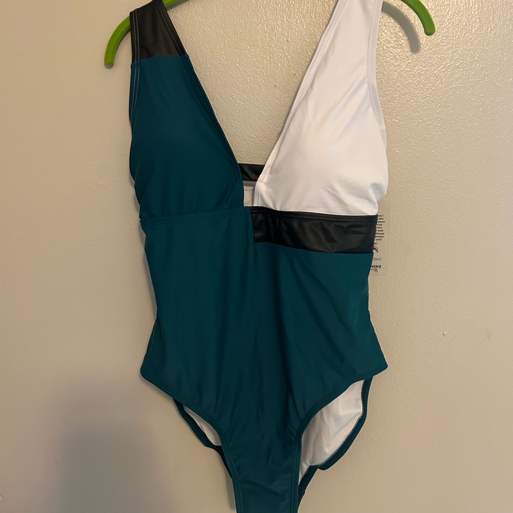 Swimsuits‎ For All Size 10D/DD